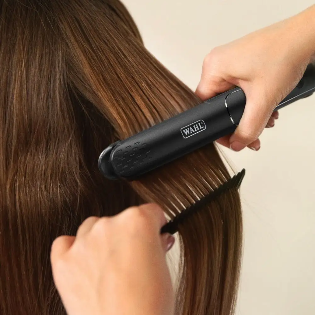 CT-18552_Wahl Pro Glide Straightener Glätteisen mit Keramik-Keratin-Beschichtung für glattes und glänzendes Haar