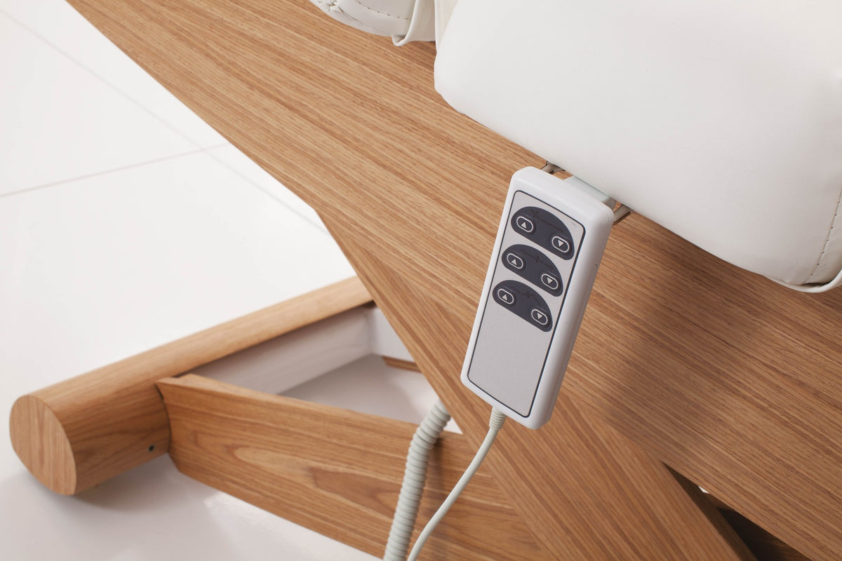 CT-13302_XanitaliaPro Colonial Wood SPA Elektrische Behandlungsliege 3 Motoren