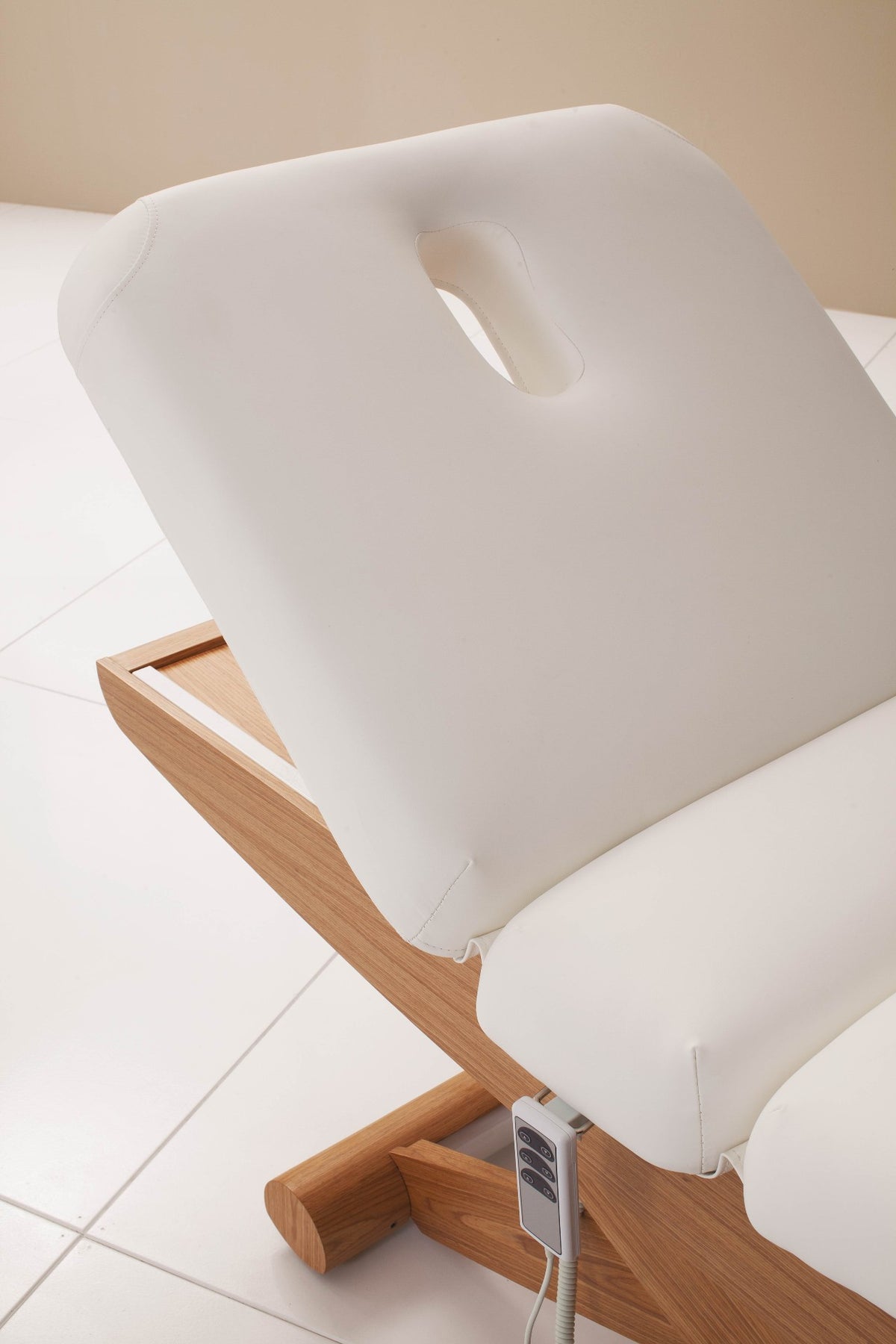 CT-13302_XanitaliaPro Colonial Wood SPA Elektrische Behandlungsliege 3 Motoren