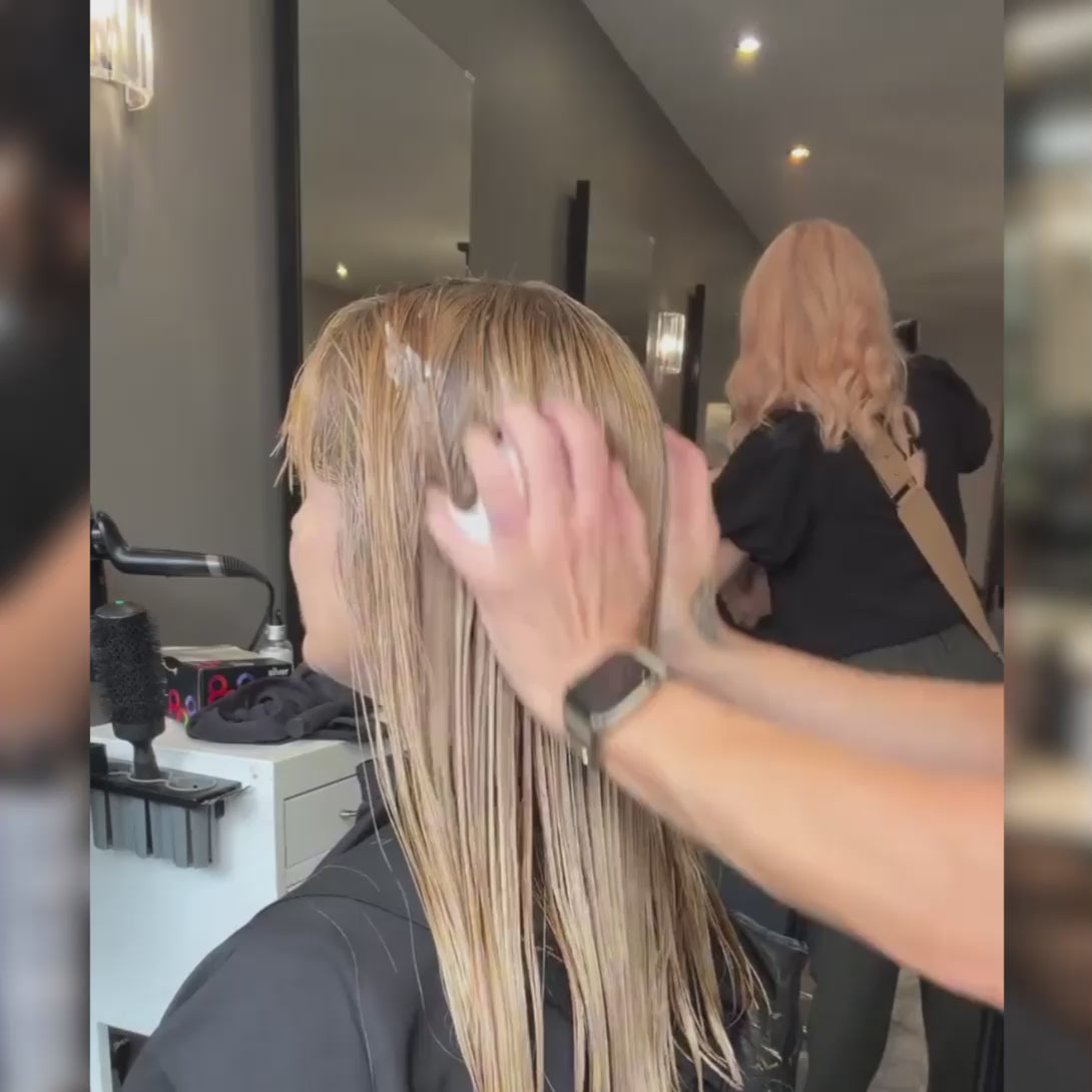 Charger la vidéo : ASP Kitoko Arte Fabulous Finish Hairspray